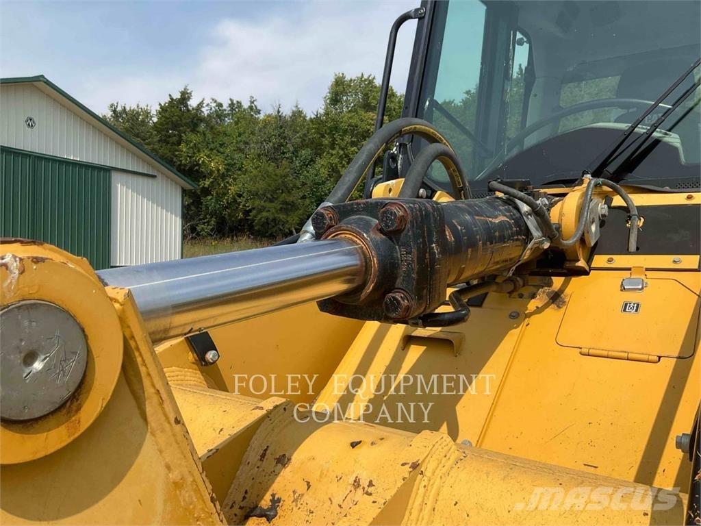 CAT 953D Încarcatoare cu excavator