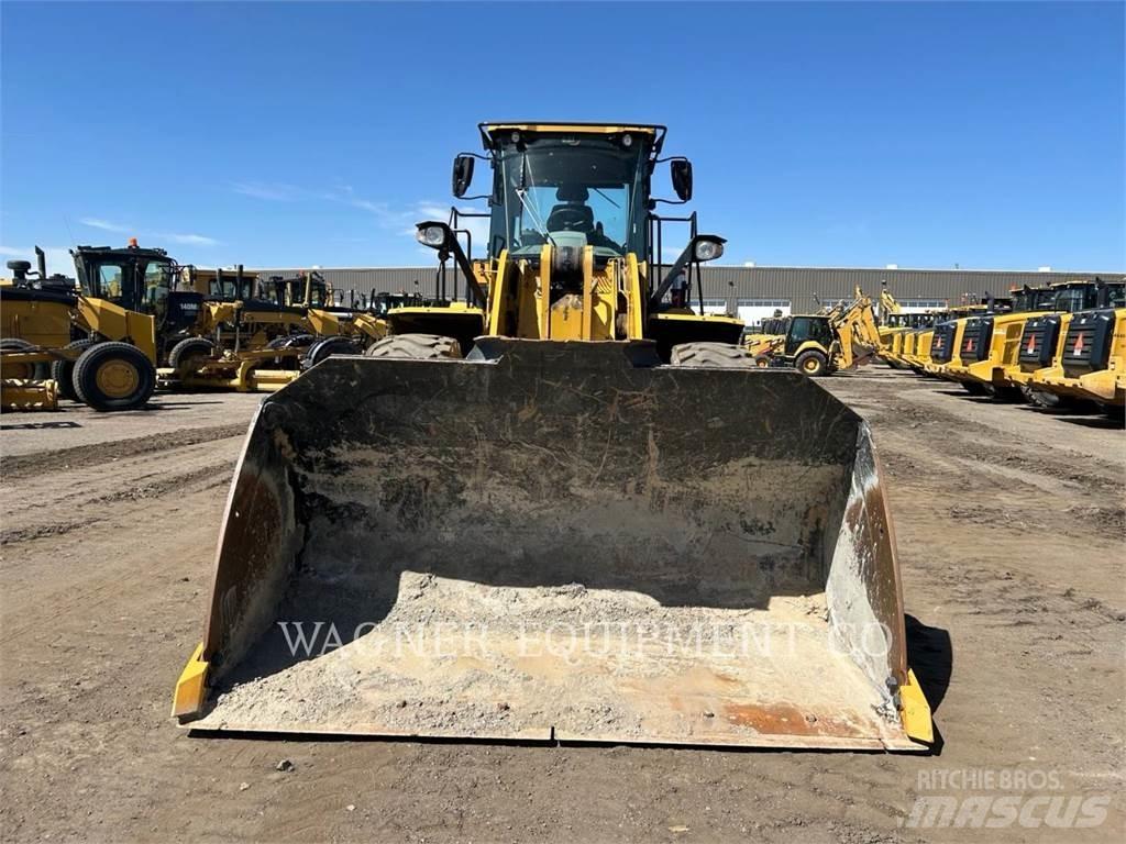 CAT 962M Incarcator pe pneuri