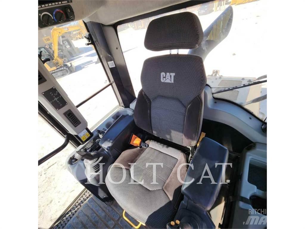 CAT 963 Încarcatoare cu excavator