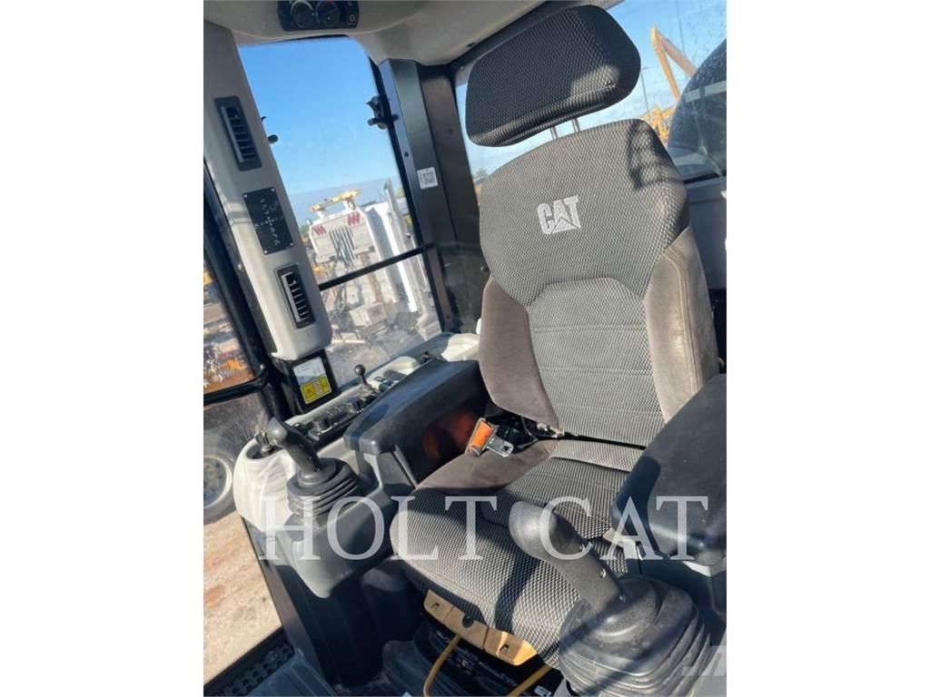 CAT 963 Incarcator pe pneuri