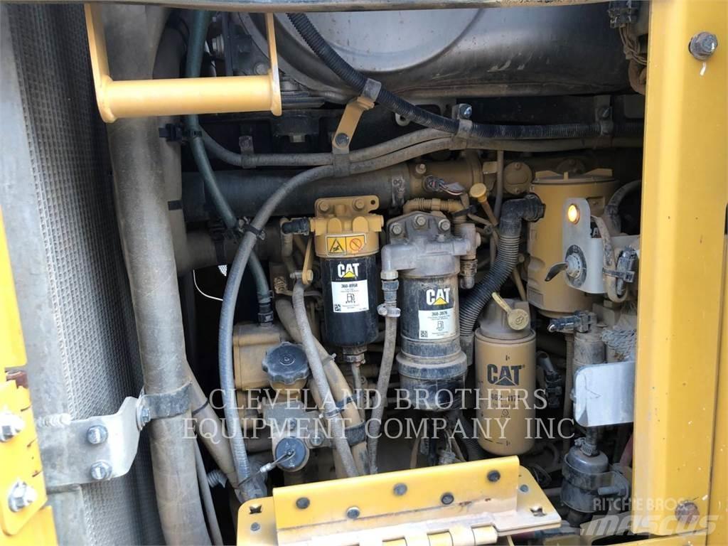 CAT 963K Încarcatoare cu excavator