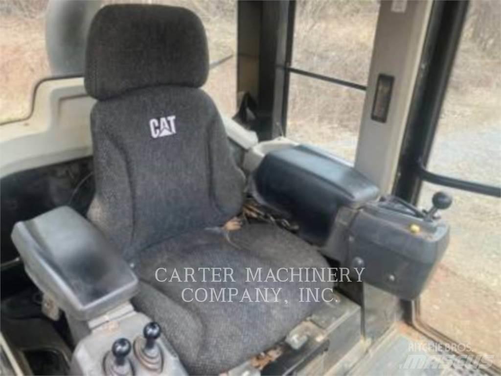 CAT 963K Încarcatoare cu excavator
