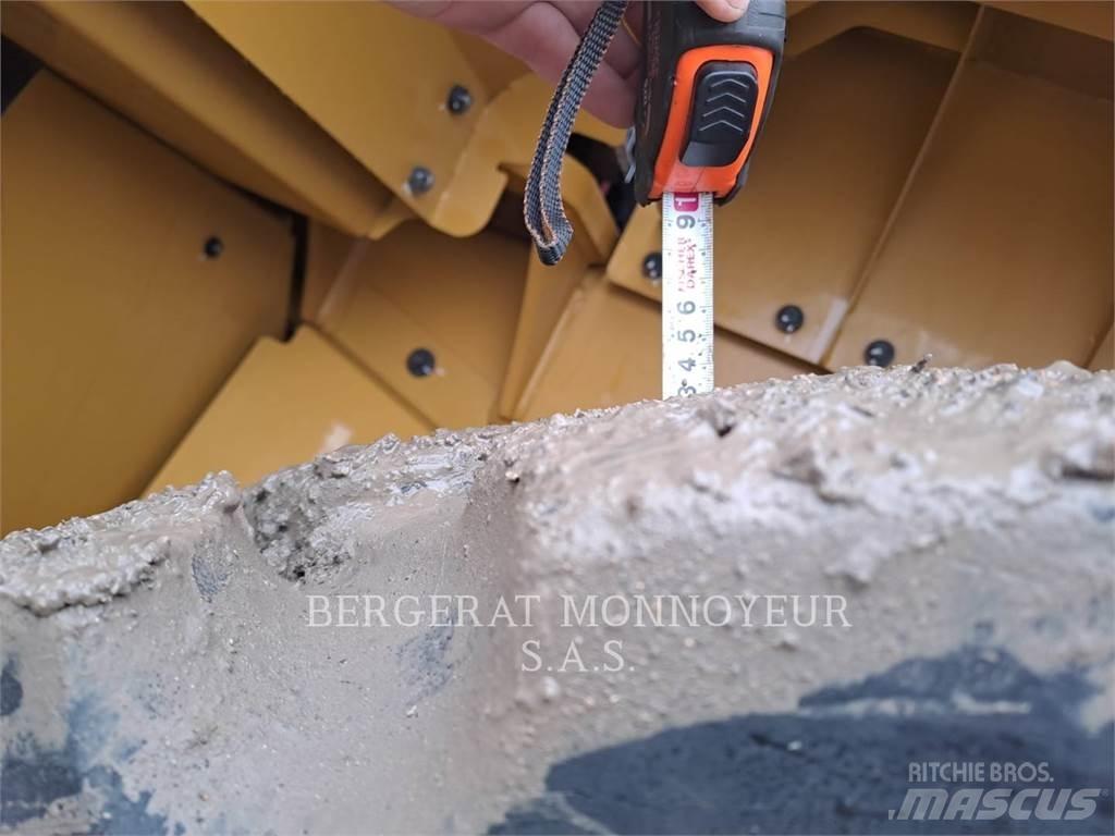 CAT 966 Incarcator pe pneuri