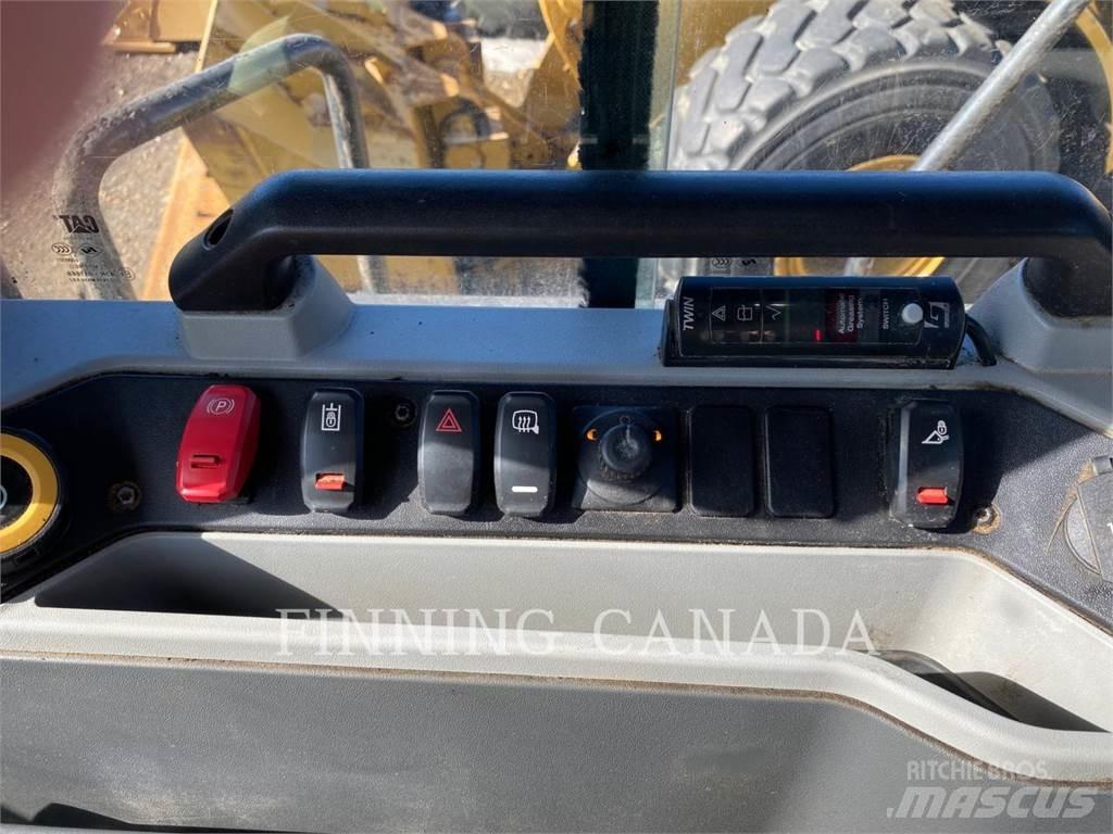 CAT 966 Incarcator pe pneuri