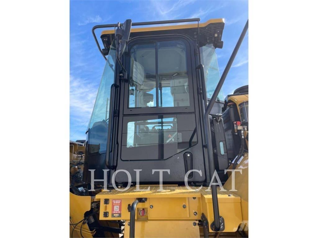 CAT 966 QC Incarcator pe pneuri