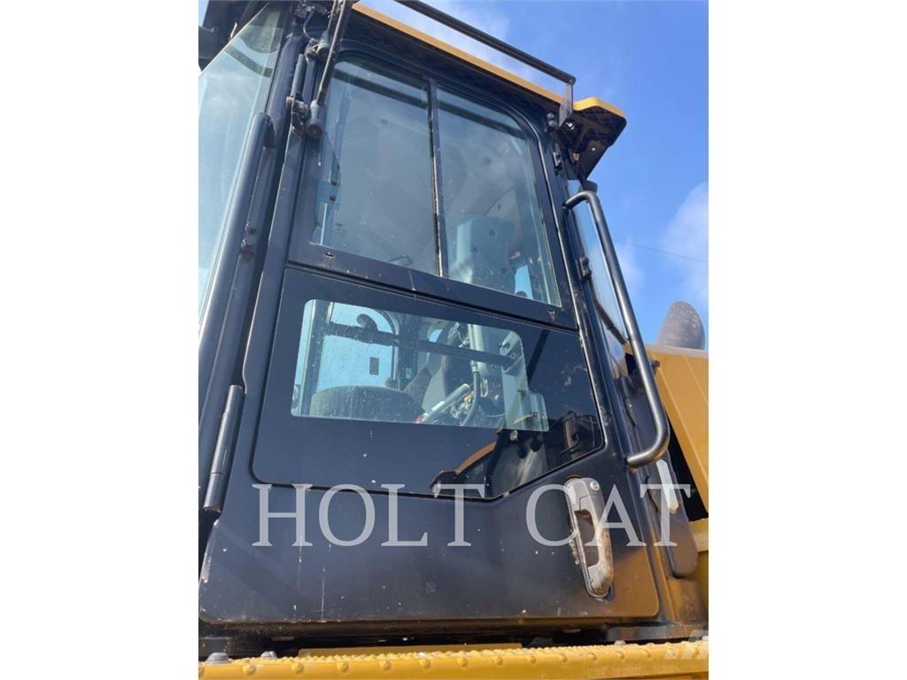 CAT 966 QC Incarcator pe pneuri