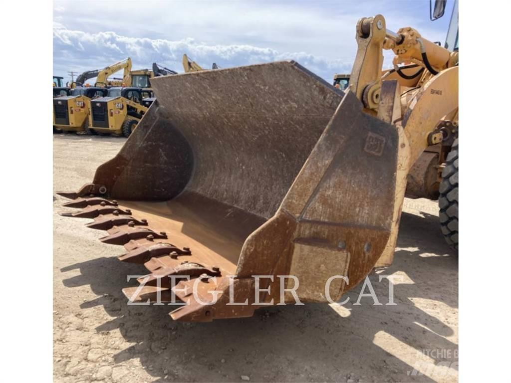 CAT 966G Incarcator pe pneuri