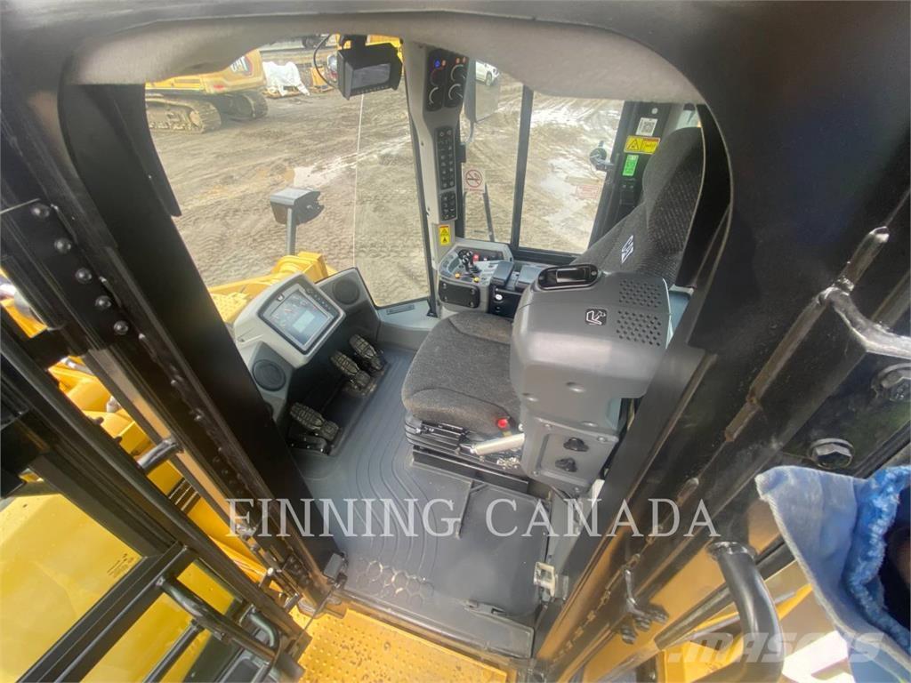 CAT 966K Incarcator pe pneuri