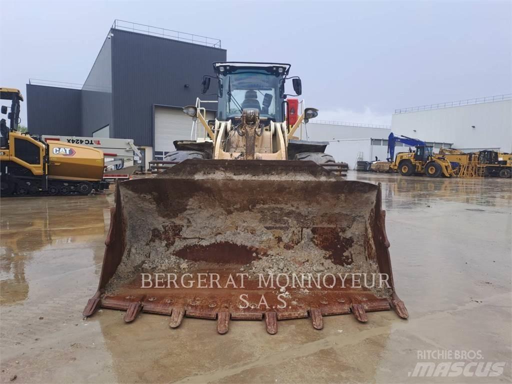 CAT 966M Incarcator pe pneuri