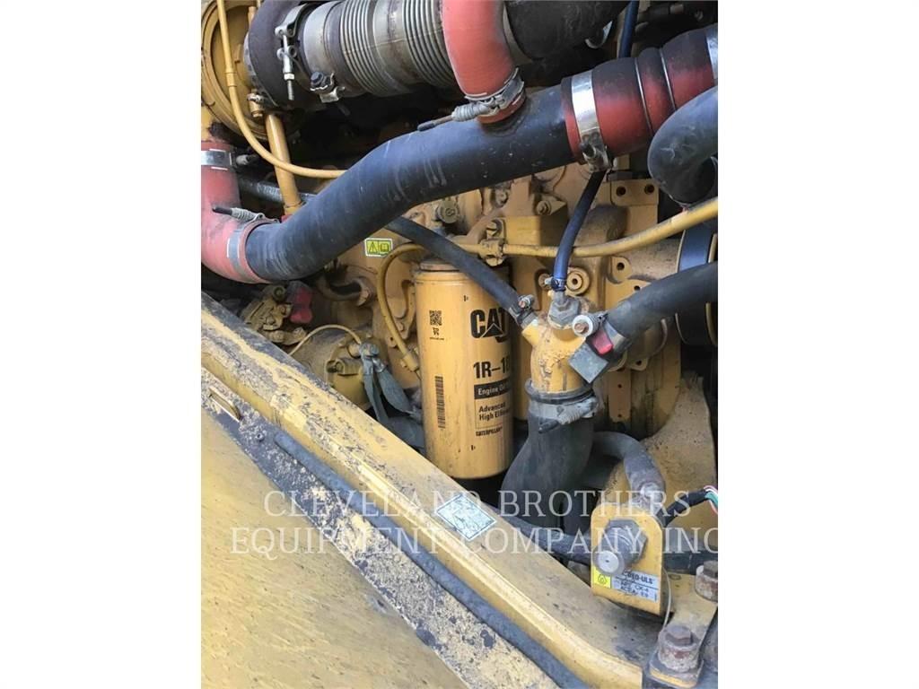 CAT 966M Incarcator pe pneuri