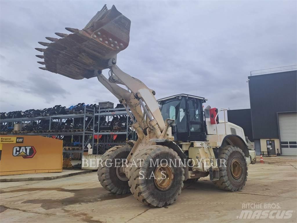 CAT 966M Incarcator pe pneuri