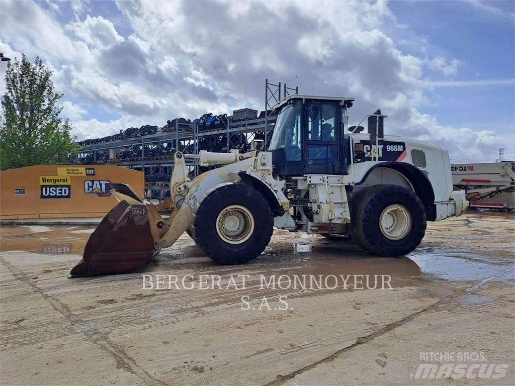 CAT 966M Incarcator pe pneuri