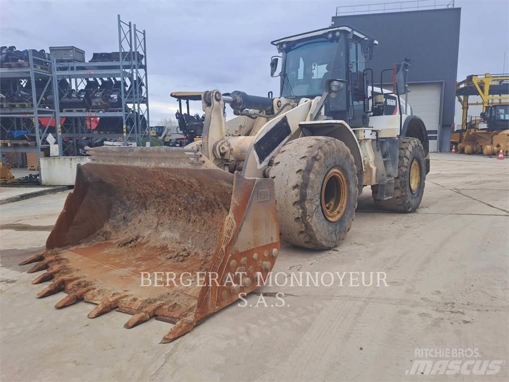 CAT 966M Incarcator pe pneuri