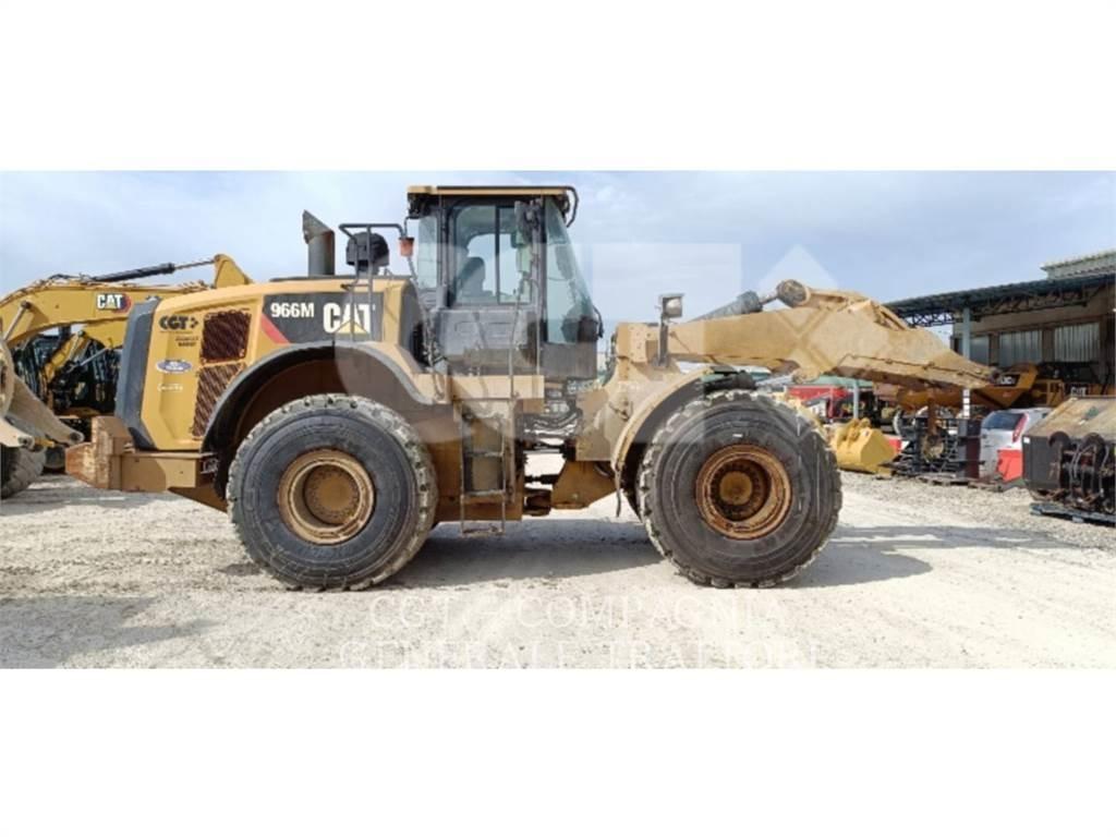 CAT 966M Incarcator pe pneuri