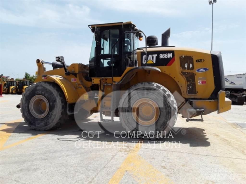 CAT 966M Incarcator pe pneuri