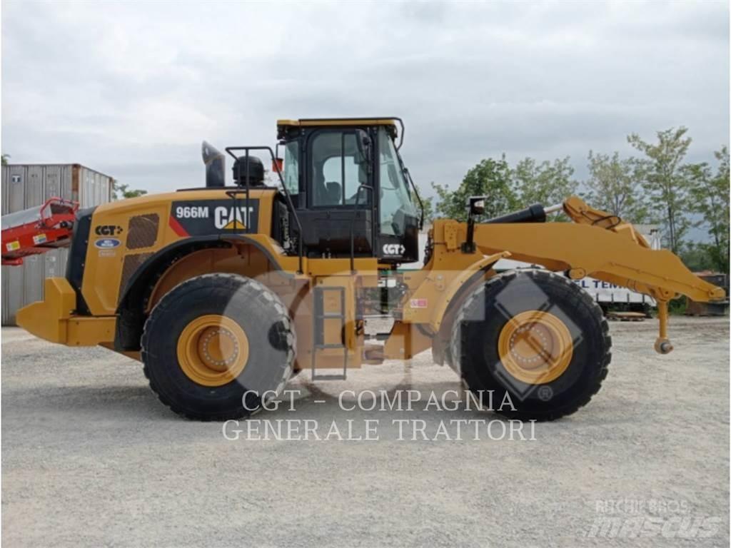 CAT 966M Incarcator pe pneuri