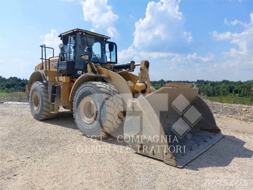 CAT 966M Incarcator pe pneuri
