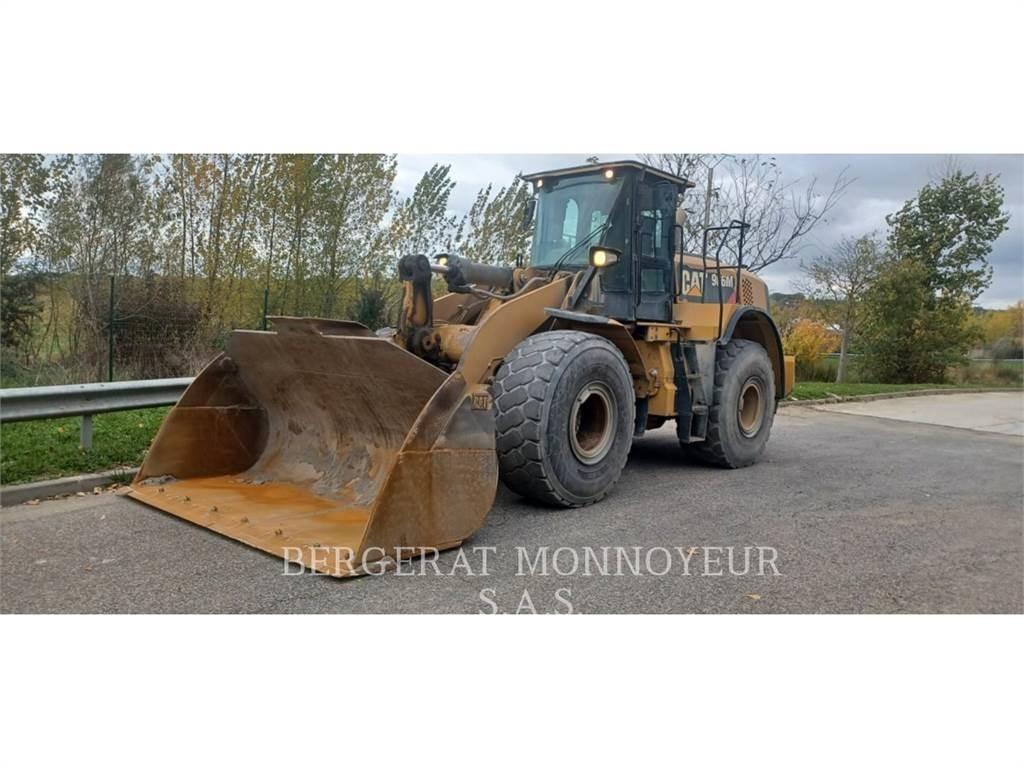 CAT 966M Incarcator pe pneuri