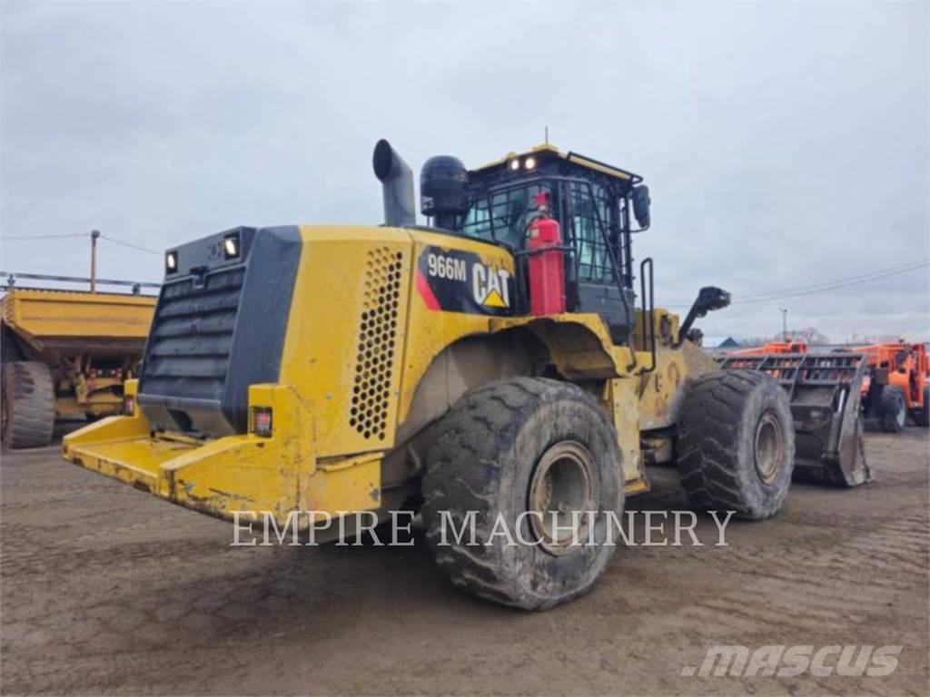 CAT 966M Incarcator pe pneuri