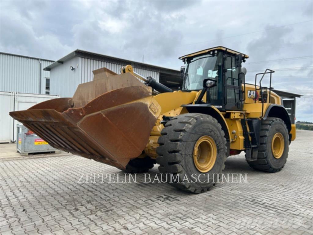 CAT 966M Incarcator pe pneuri