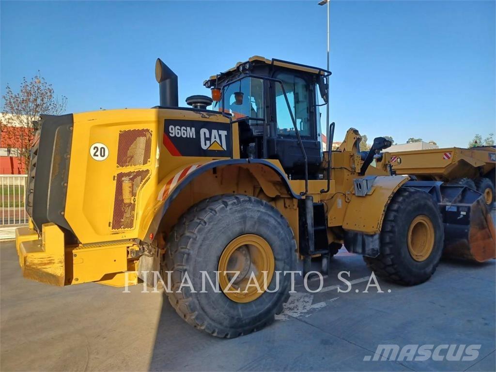CAT 966M Incarcator pe pneuri