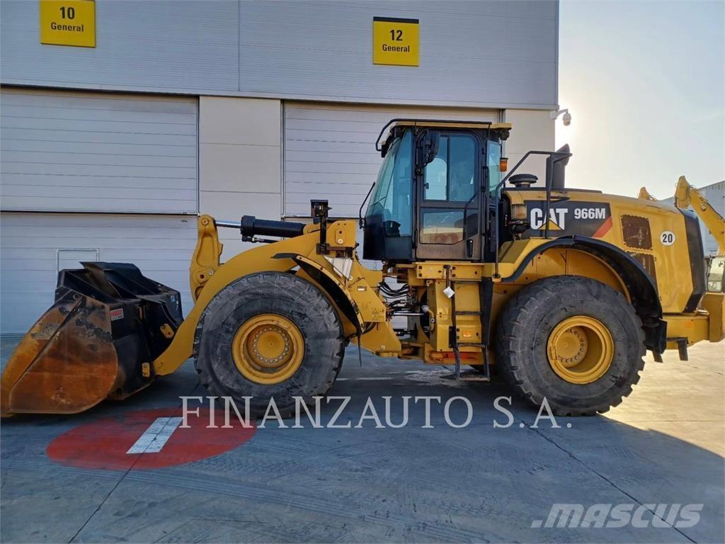 CAT 966M Incarcator pe pneuri