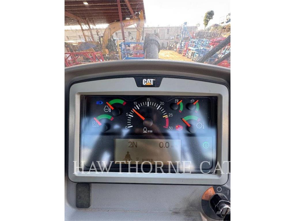 CAT 966M Incarcator pe pneuri