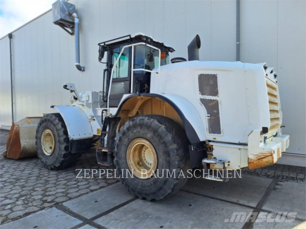 CAT 966M Incarcator pe pneuri