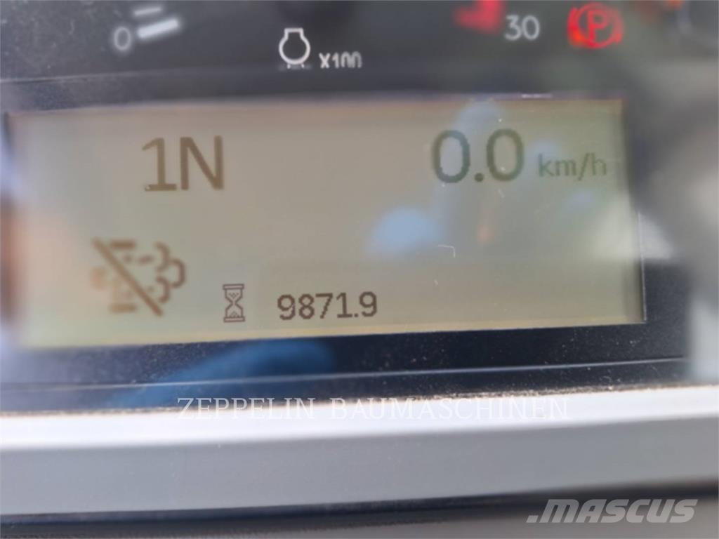 CAT 966M Incarcator pe pneuri