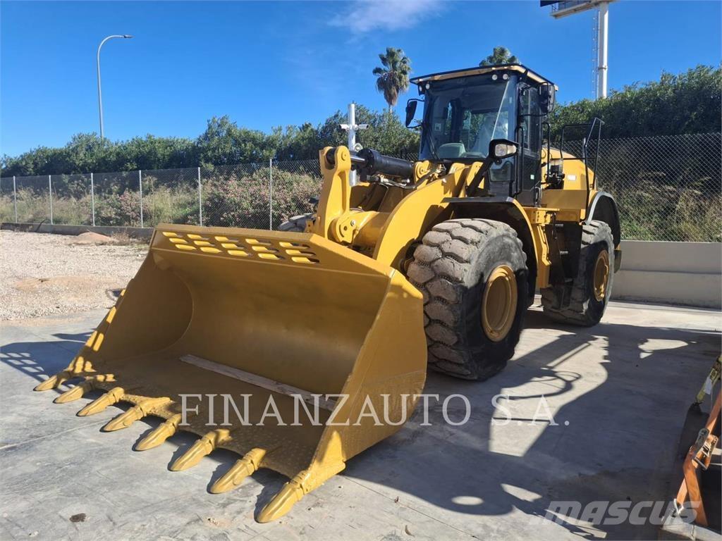 CAT 966M Incarcator pe pneuri