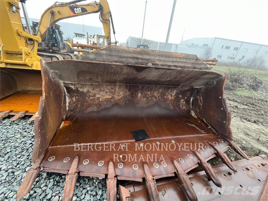 CAT 966M Incarcator pe pneuri