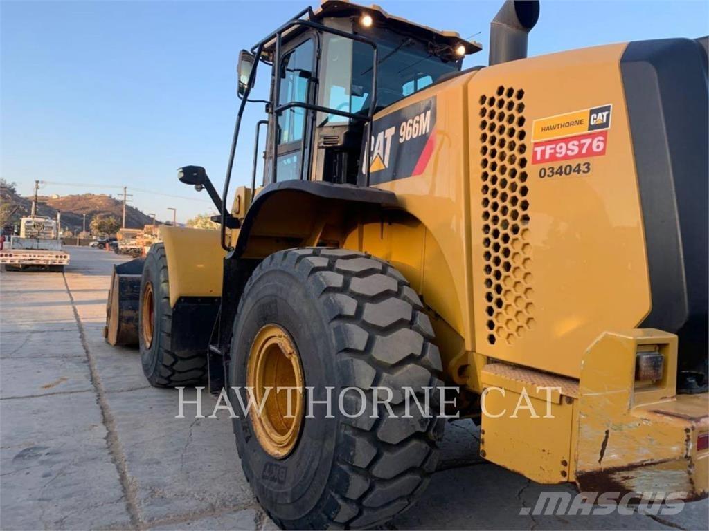 CAT 966M Incarcator pe pneuri