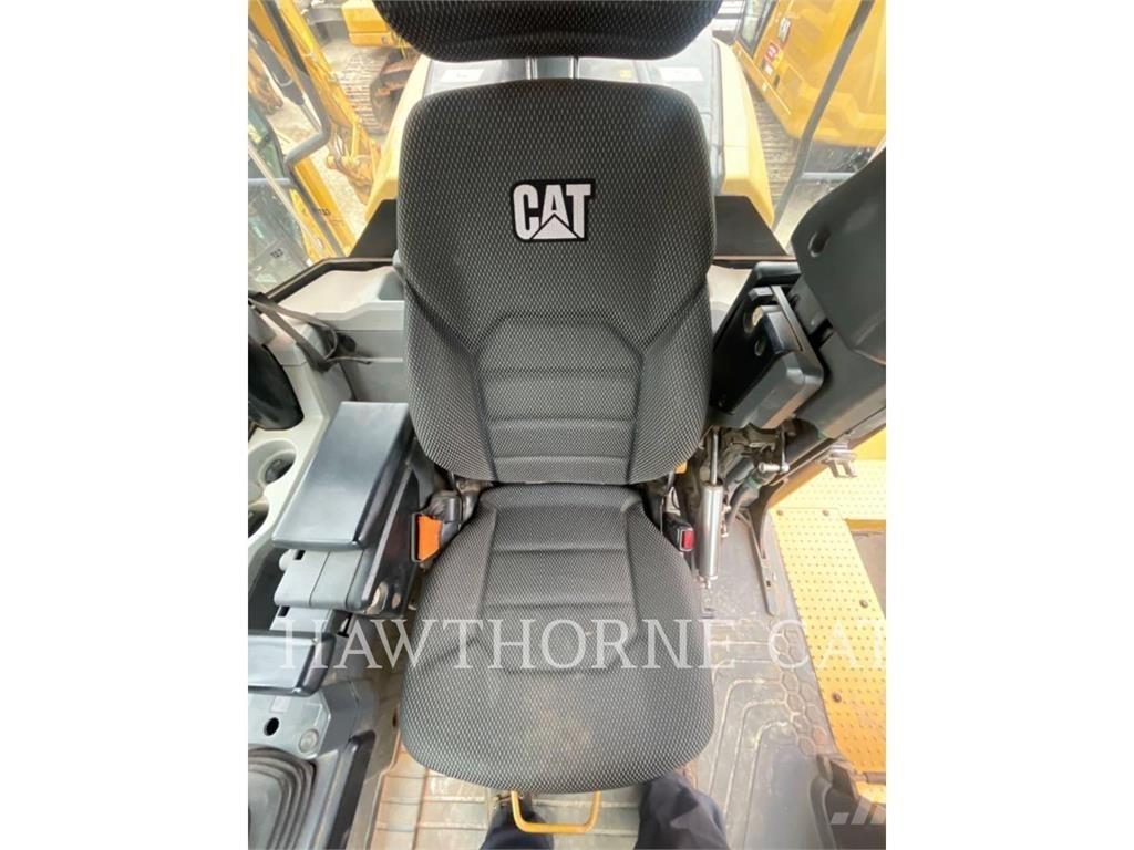 CAT 966M Incarcator pe pneuri