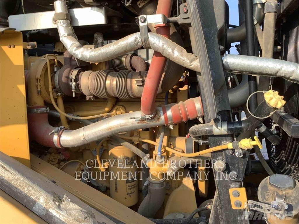 CAT 966M XE Incarcator pe pneuri
