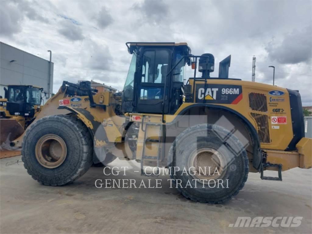 CAT 966M XE Incarcator pe pneuri