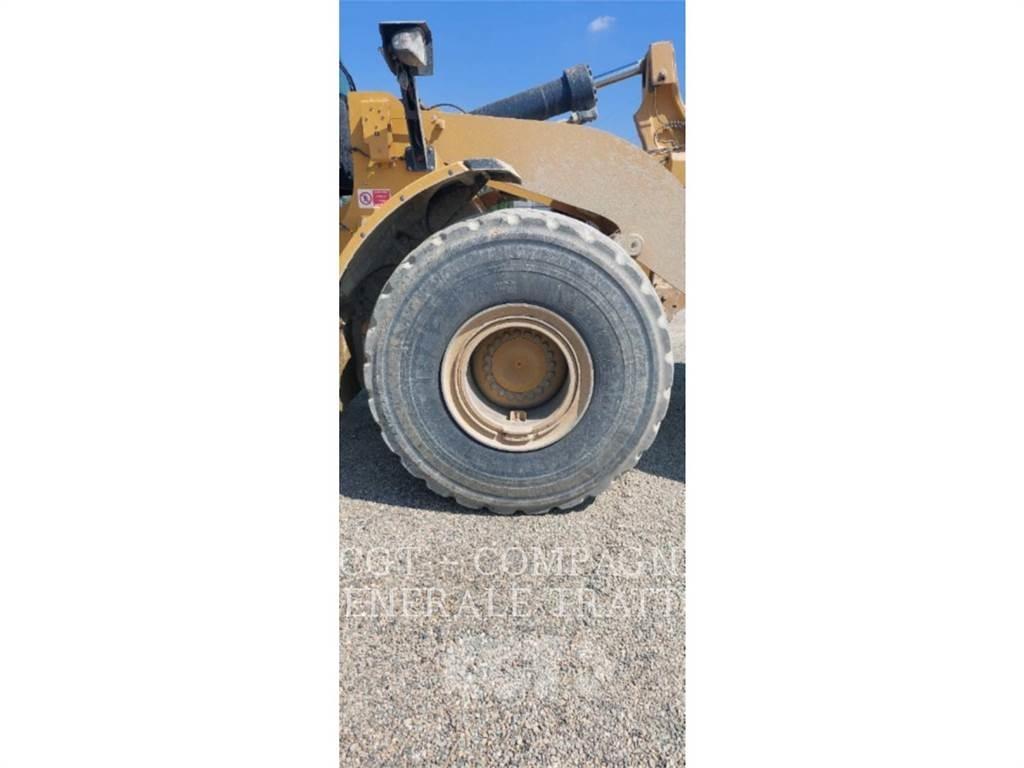 CAT 966M XE Incarcator pe pneuri