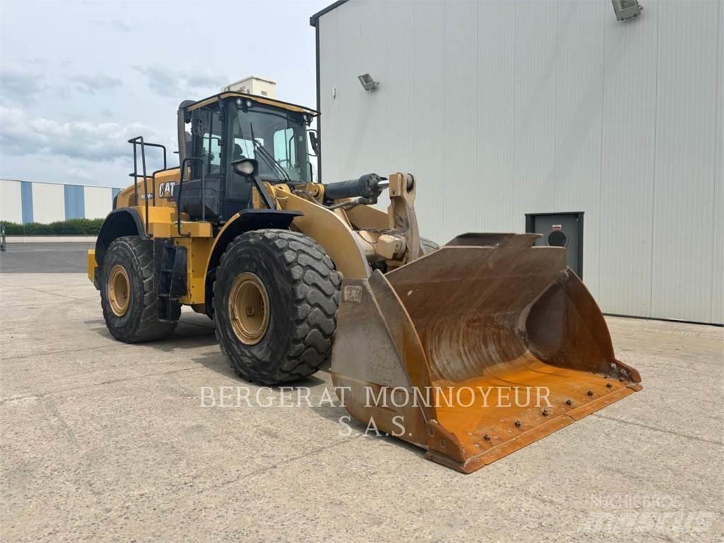 CAT 966M XE Incarcator pe pneuri