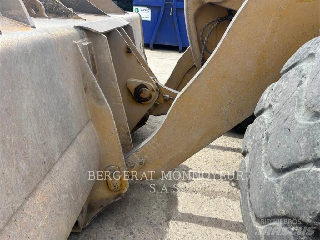 CAT 966M XE Incarcator pe pneuri