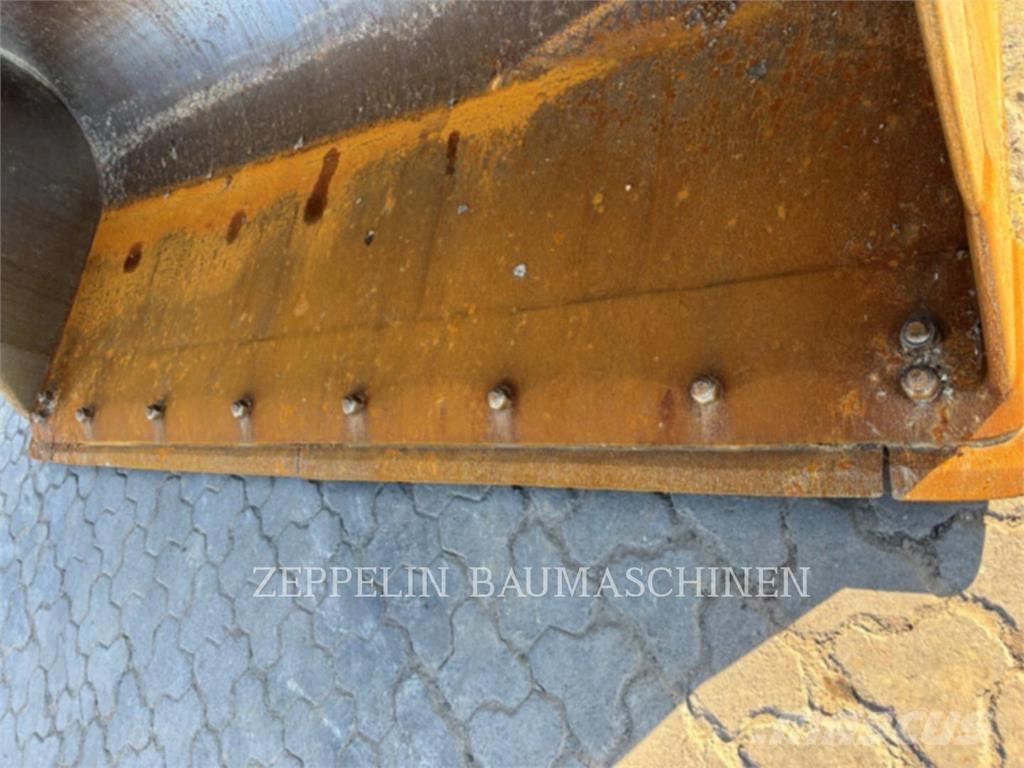 CAT 966XE Incarcator pe pneuri