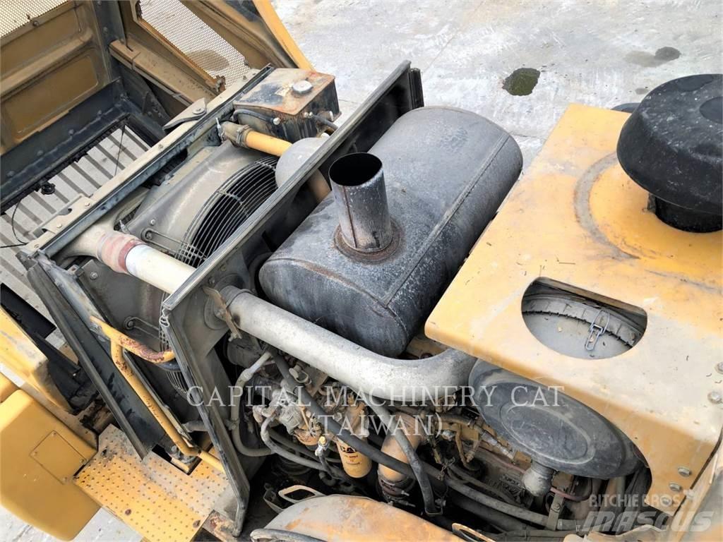 CAT 972H Incarcator pe pneuri