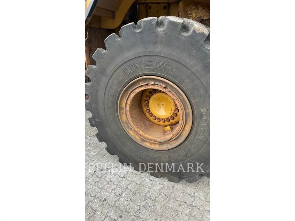 CAT 972K Incarcator pe pneuri