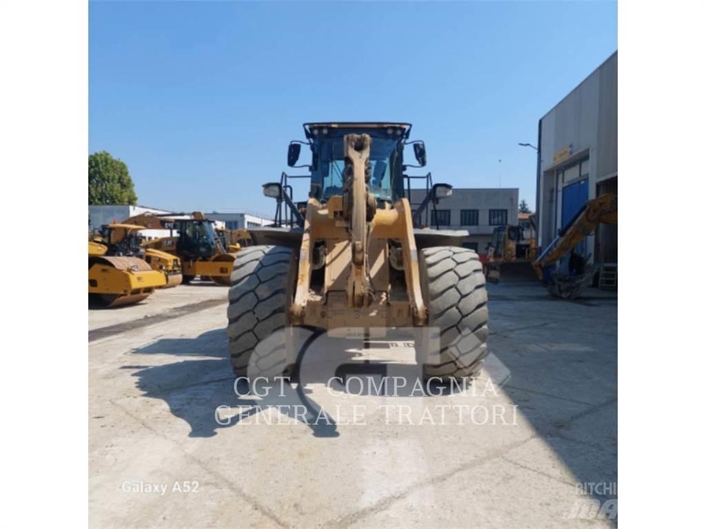 CAT 972M Incarcator pe pneuri