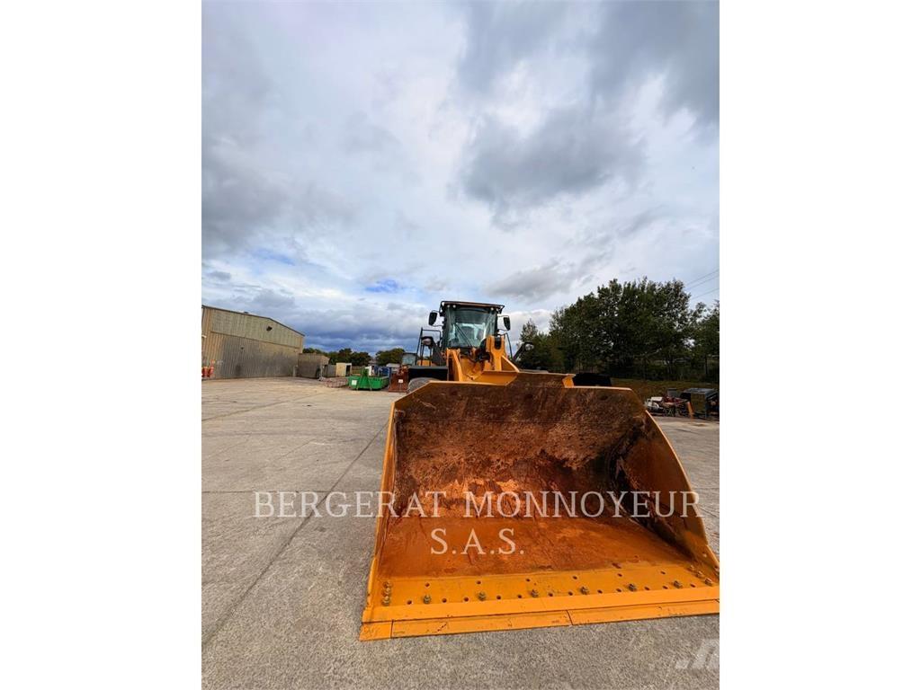 CAT 972M Incarcator pe pneuri