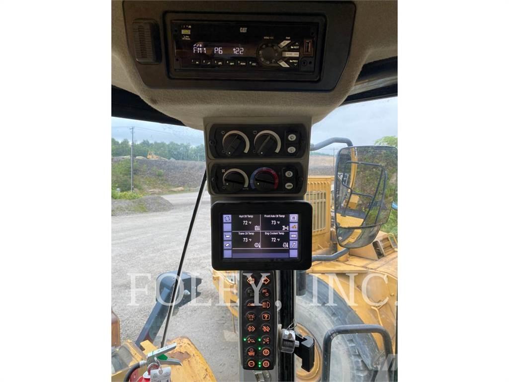 CAT 972M Incarcator pe pneuri