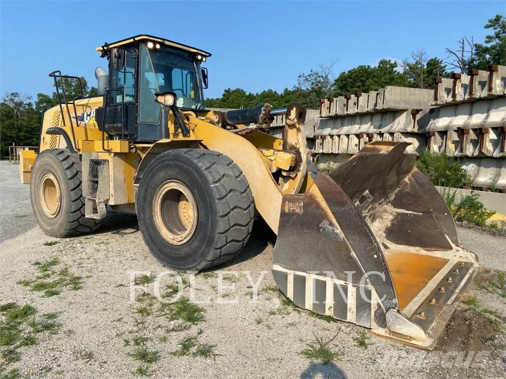 CAT 972M Incarcator pe pneuri