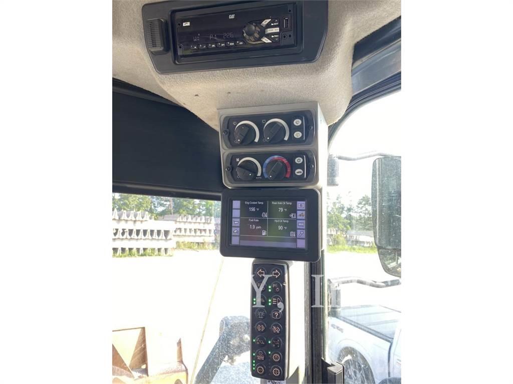 CAT 972M Incarcator pe pneuri