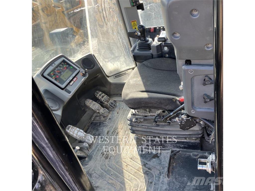 CAT 972M Incarcator pe pneuri