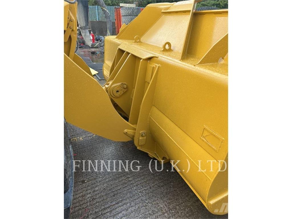 CAT 972M Incarcator pe pneuri