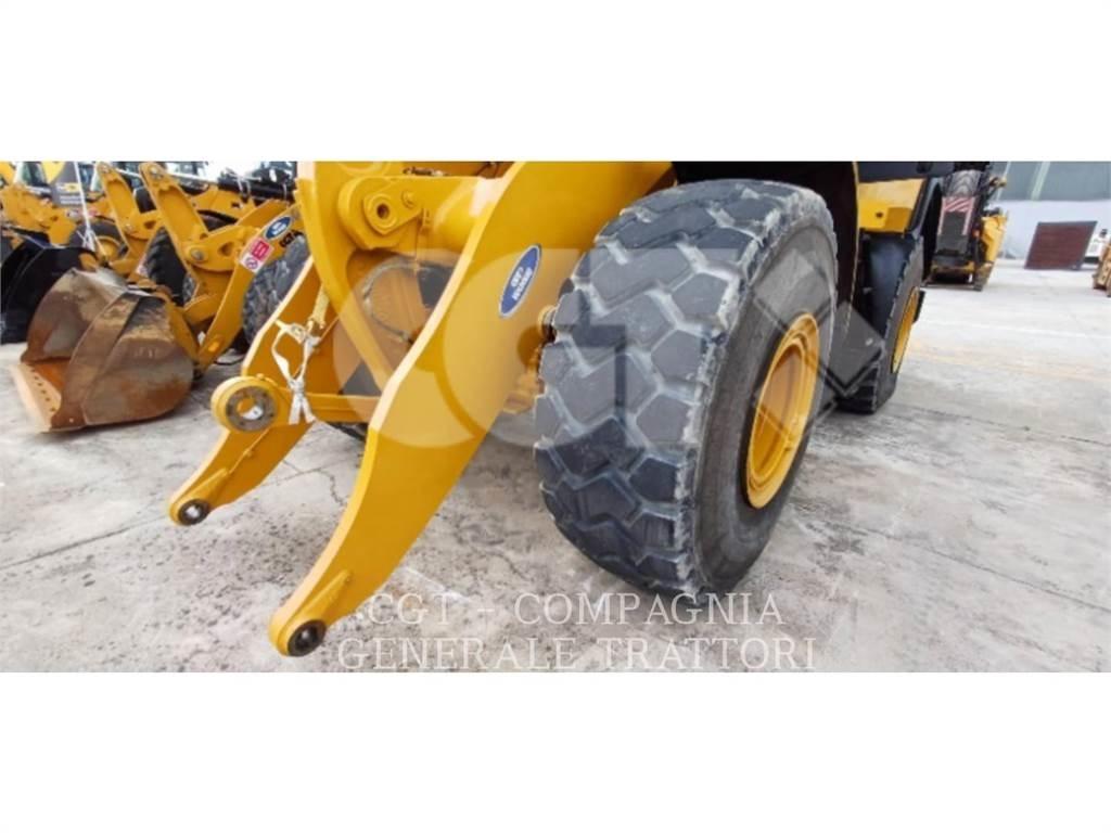 CAT 972M XE Incarcator pe pneuri