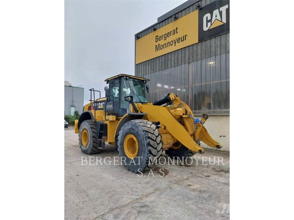 CAT 972M XE Incarcator pe pneuri